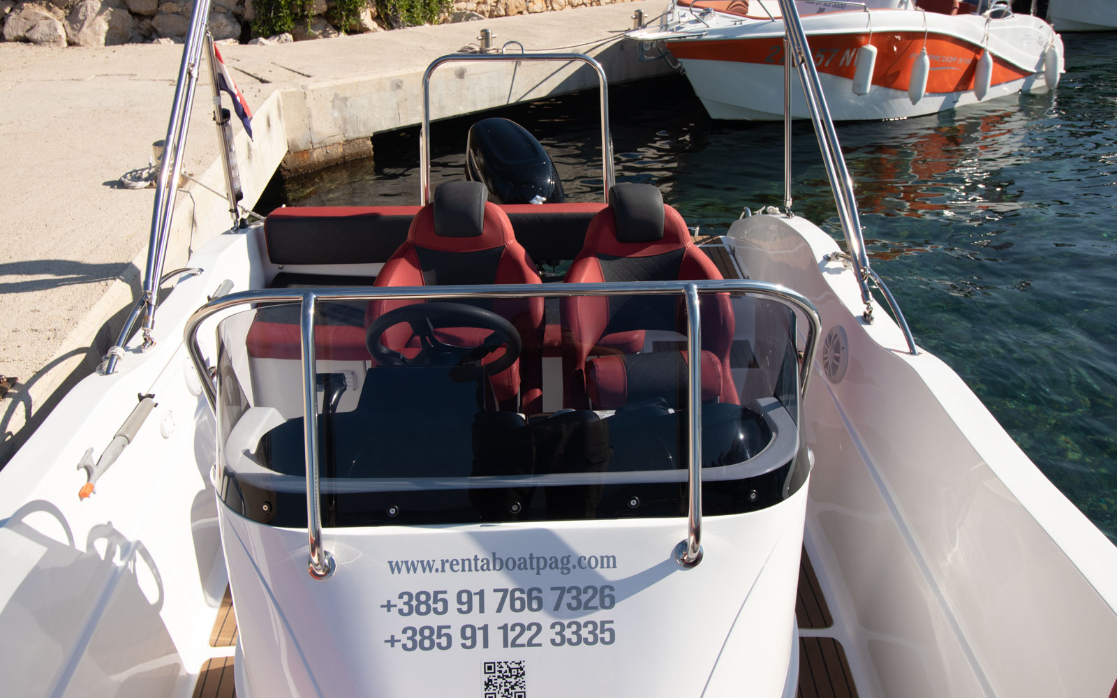 Baracuda 545 rent a boat Pag view 3