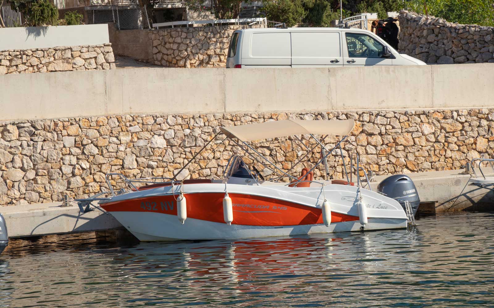 Baracuda 545 rent a boat Pag view 6