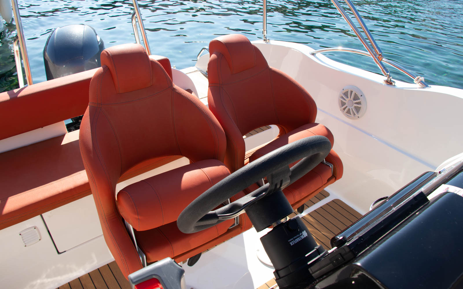 Baracuda 545 rent a boat Pag view 9